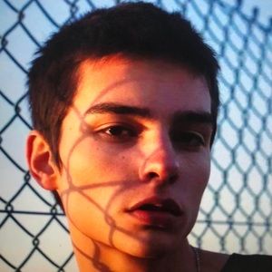 Meet your Posher, Victor